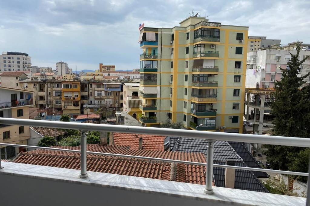 Sunlit House City Center Tirana Extérieur photo