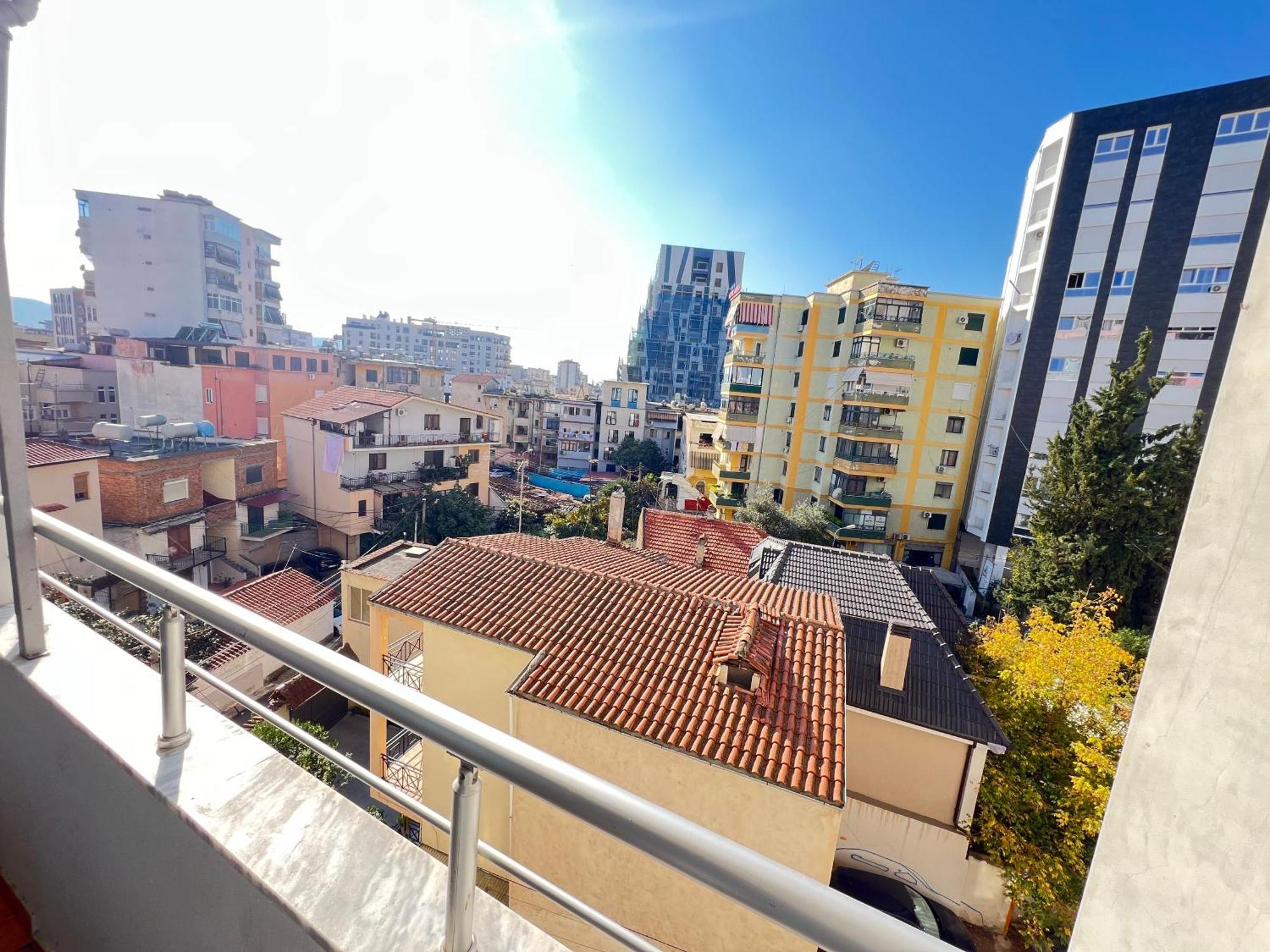 Sunlit House City Center Tirana Extérieur photo